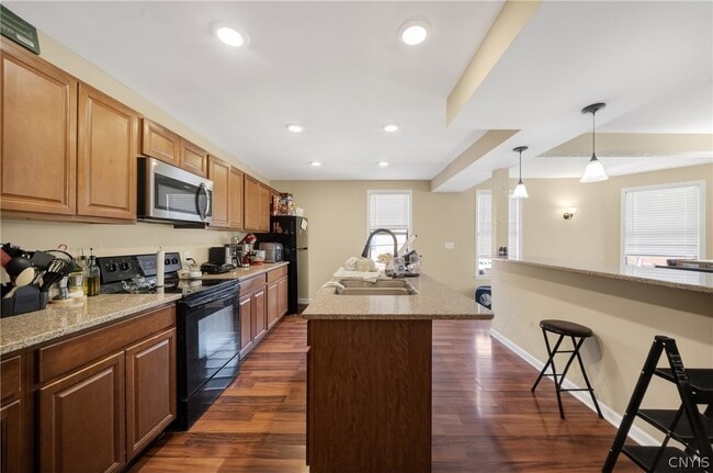 Photo - 447 E Washington St