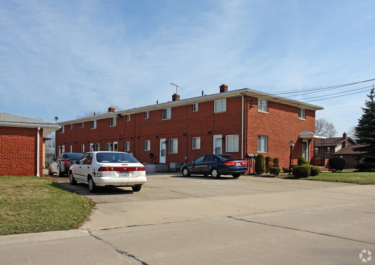 Photo - 2829 Chamberlain Rd