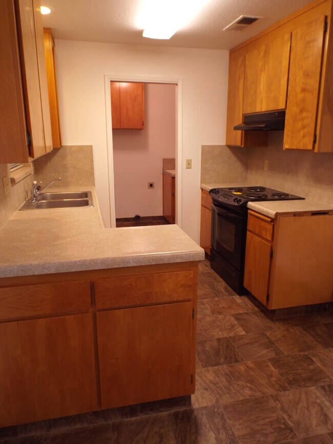 Photo - 965 Cyndi Cir Unit 965 Cyndi Circle #B
