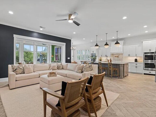 Photo - 1100 Whispering Winds Dr