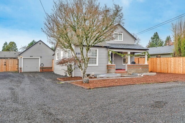 Building Photo - Charming Hillsboro Bungalow with RV Parking & Modern Upgrades!