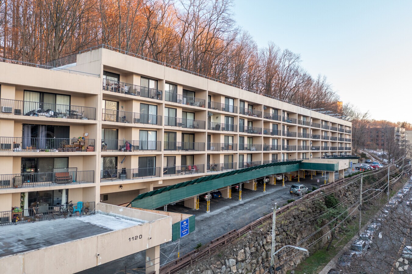 The River Hill Condominium - The River Hill Condominium