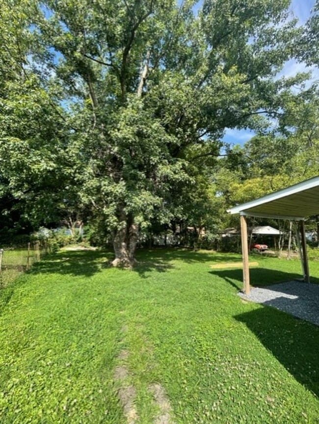Photo - Charming 2 Bedroom Home Near Uptown Charlotte – Available May 15th