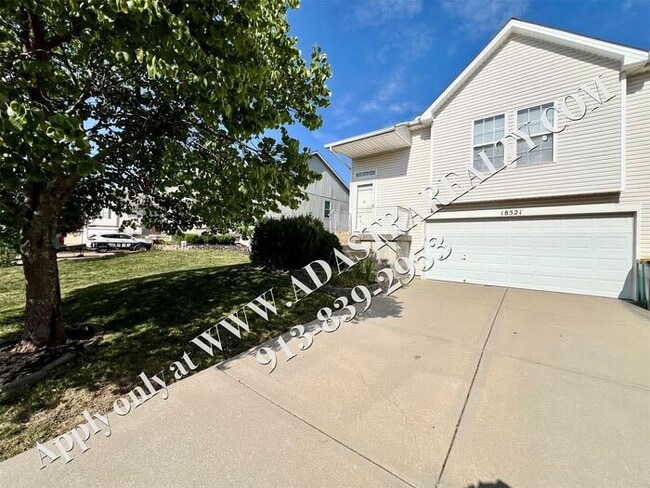 Photo - Beautiful 4 Bed Townhome in Gardner-Coming...