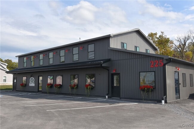 Building Photo - 225 Clinton Rd Rental