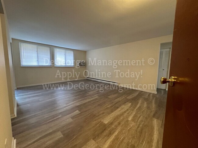 Photo - Parkview Apartments