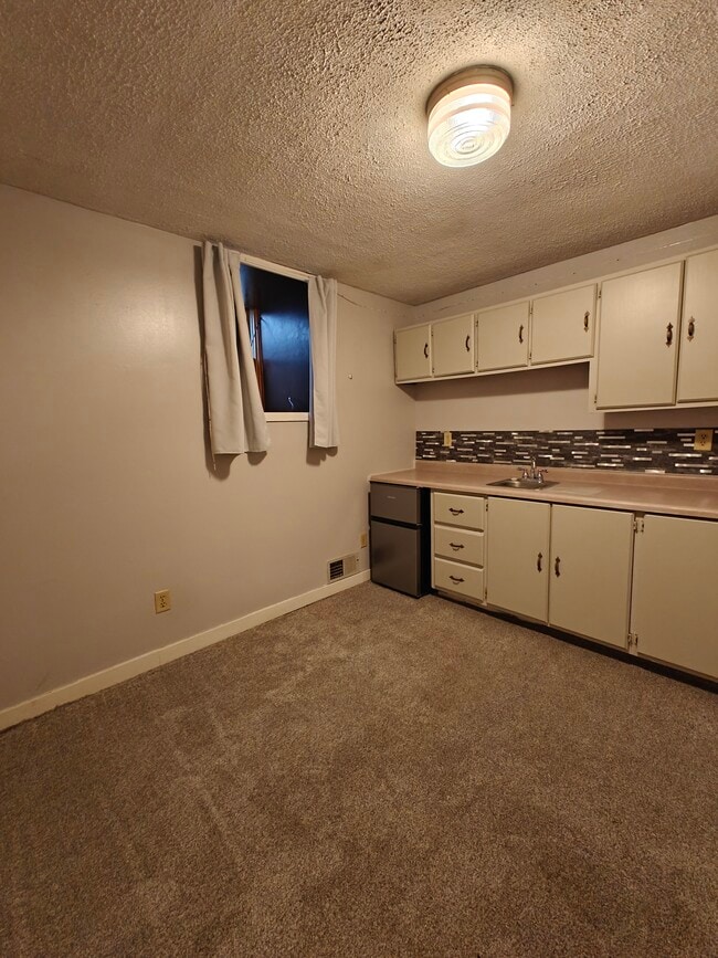 Photo - 919 N Elm Ave Unidad D