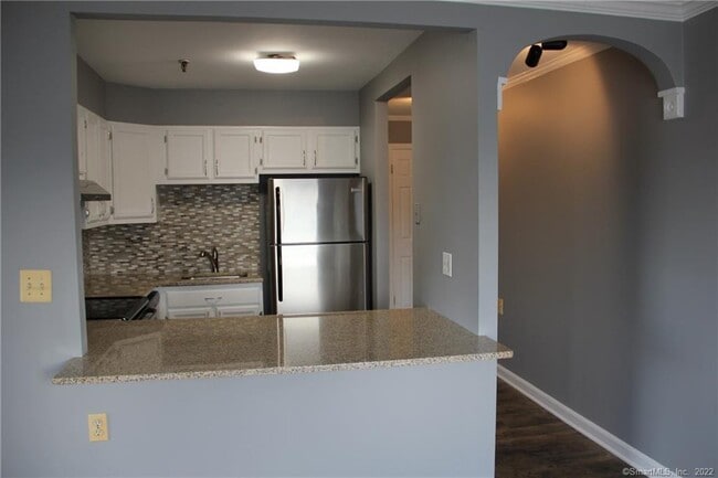 Photo - 51 Schuyler Ave Unit APT 5A