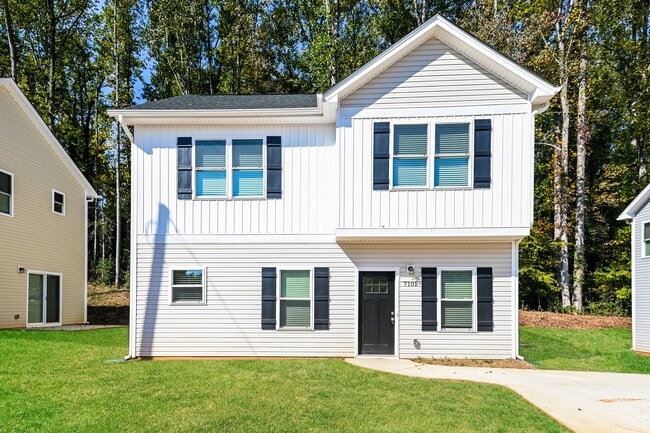 Building Photo - 7101 Plott Rd