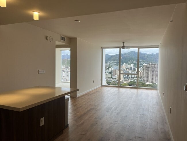 Photo - Symphony - 2 bedroom, 2 baths Condo, with 2 parking stalls - Avail now!