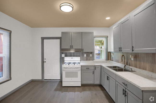 Building Photo - 844 Memorial Ave Unit 844 memorial ave Rental