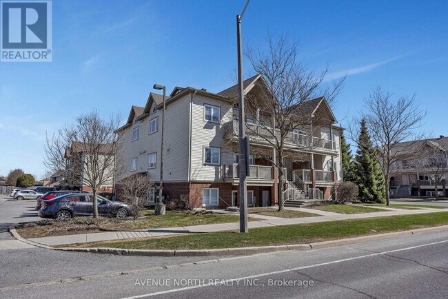 Photo - 175 Waterbridge Dr