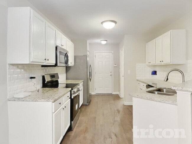 Photo - 705 Champion St