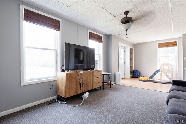 Photo - 215 W Main St