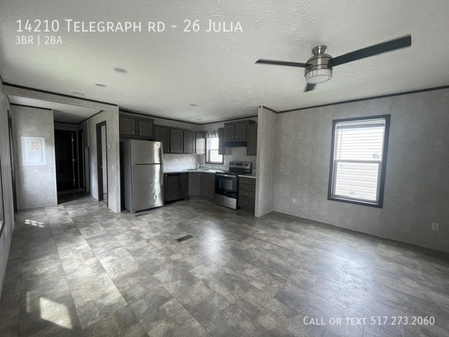 Building Photo - 14210 Telegraph Rd