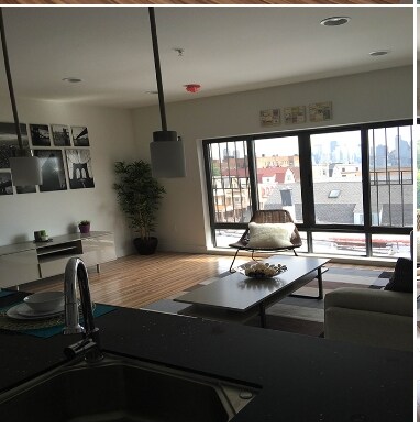 Living Area - WEEHAWKEN PEARL