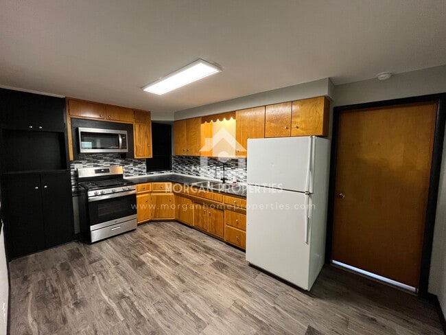 Photo - 3608 Burton Pl