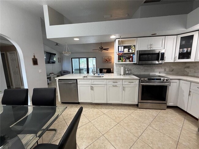 Photo - 6972 Crock Ave