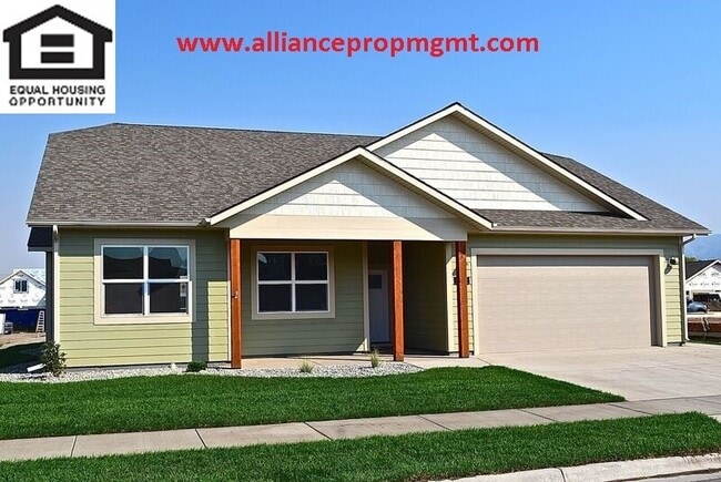 Building Photo - Spectacular 4-bedroom home in great location!