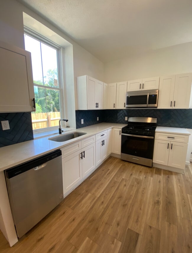 Building Photo - 1309 Dixie Hwy Unit 1