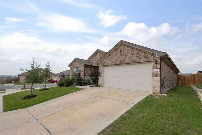 Photo - 205 Bethpage Dr
