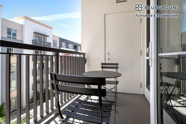 Photo - 1650 S Delaware St Unidad FL4-ID1045