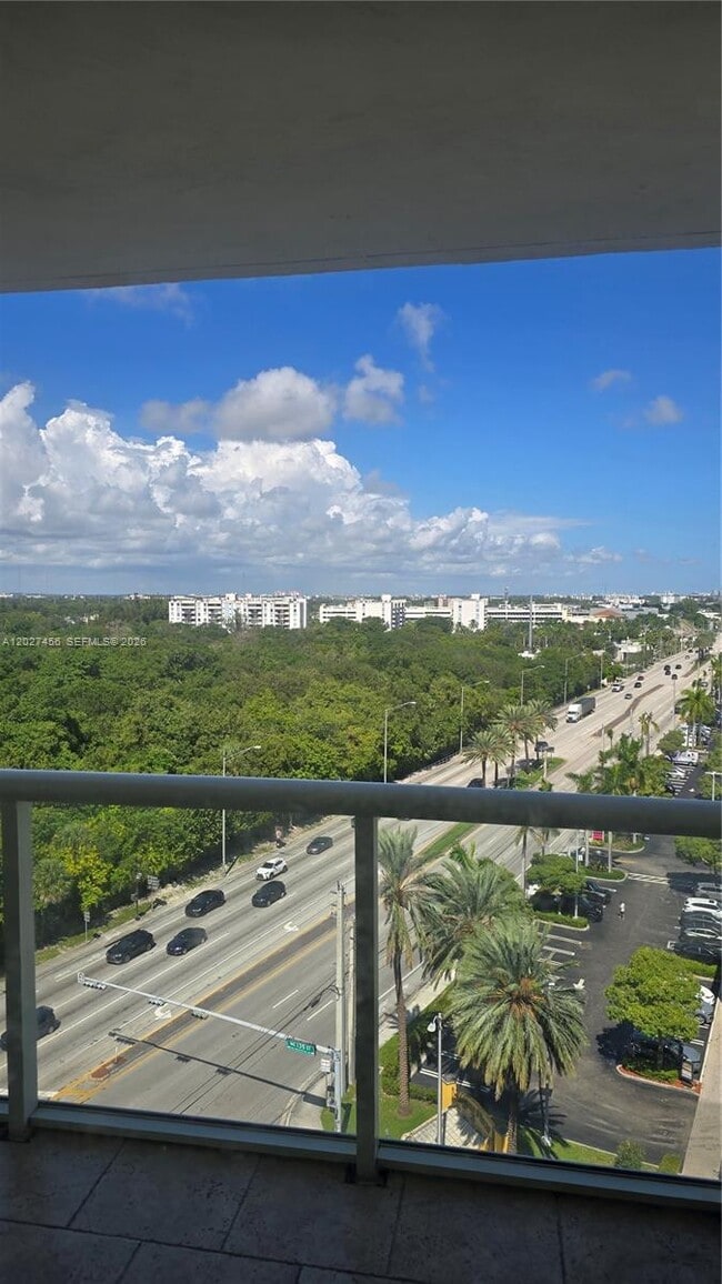 Building Photo - 13499 Biscayne Blvd Unit 1103