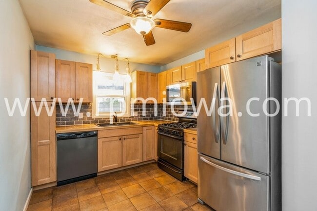 Photo - UPTOWN ANKENY!! 3 Bedroom, 2 Bath Home in Ankeny