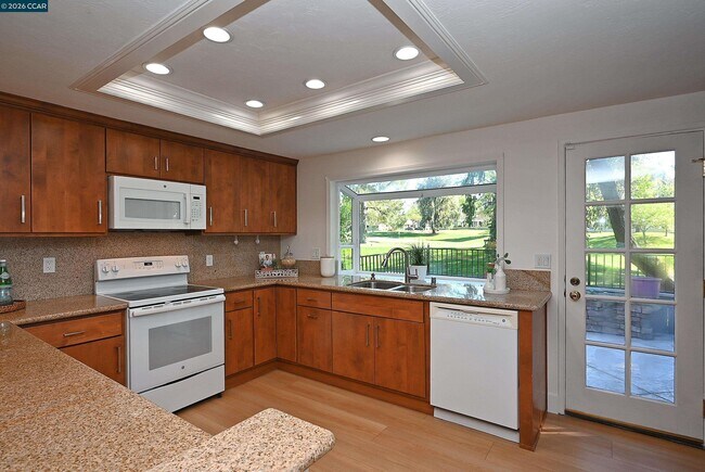 Photo - 597 St George Rd