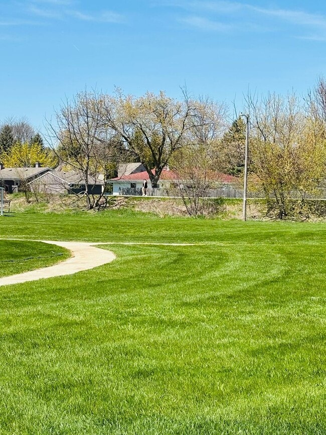 Photo - 3 Bedroom 2 1/2 Bath Townhome