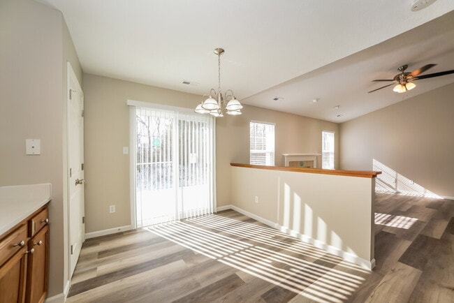 Photo - 957 Country Ln