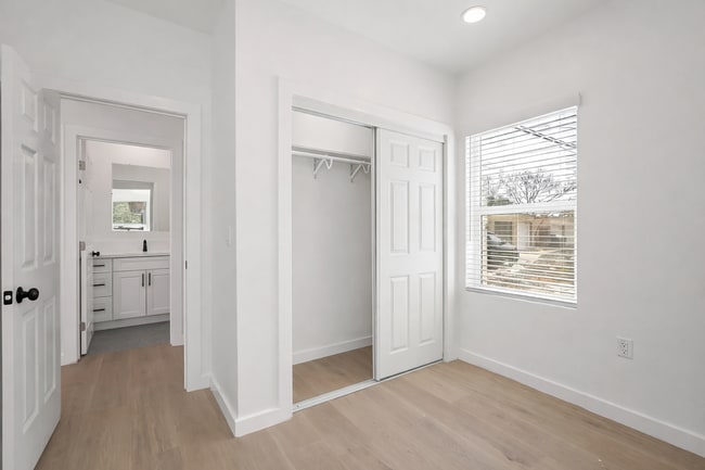 Photo - Coconino Apartments Unit 4897