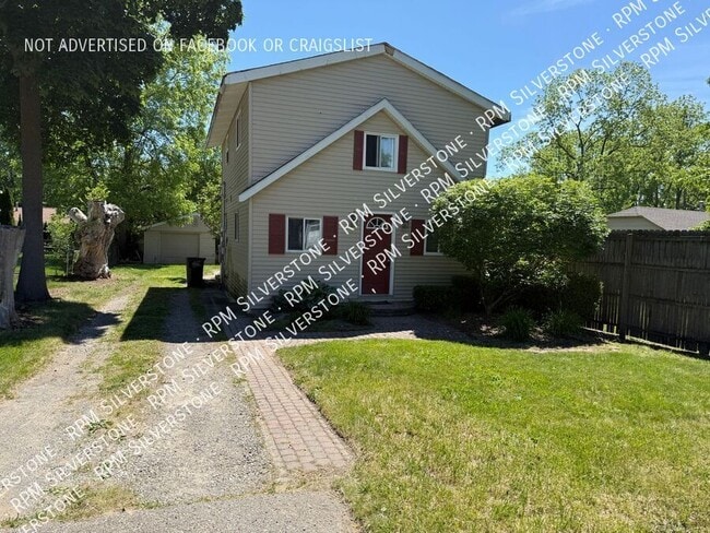 Building Photo - 3113 Emmons Ave