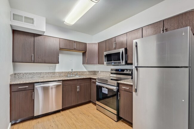 Decco 109 | Tempe Apartments