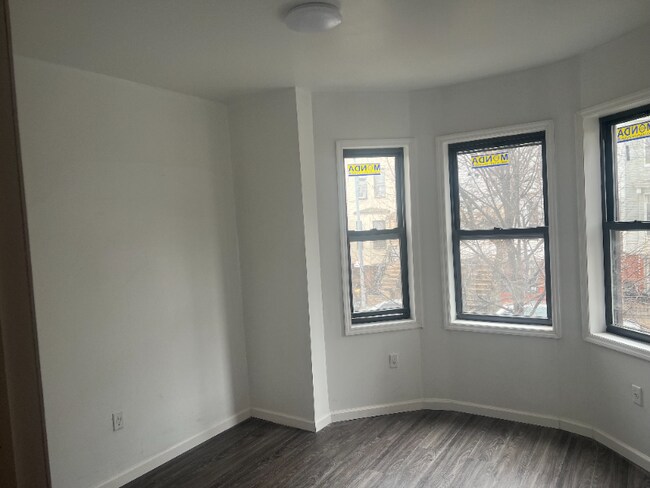Photo - 364 52nd St Apartment Unit 2