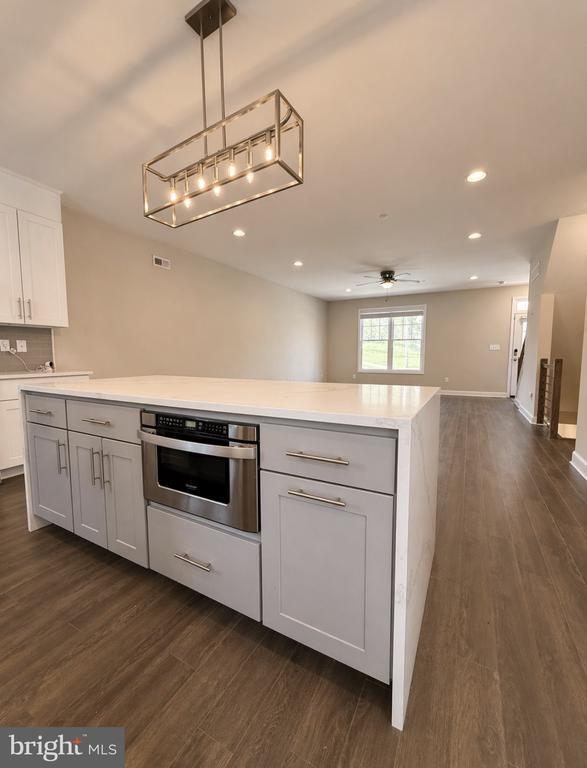 Photo - 903B Spring Mill Ave