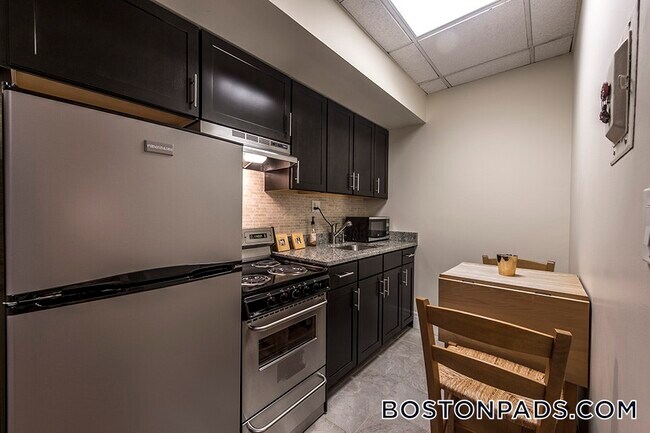 62 Boylston St Unidad 716