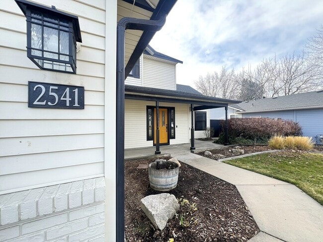 Photo - 2541 E Clarene Ct