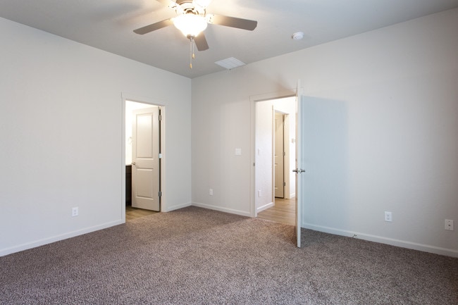 Photo - Cottages at Tullamore