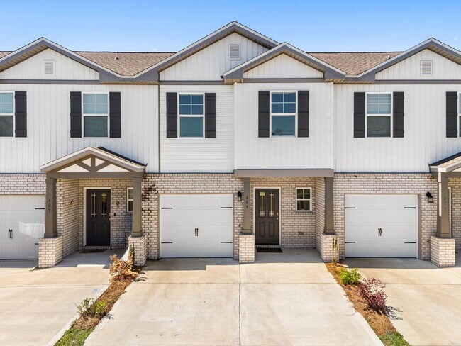 Building Photo - 409 N Gay Ave