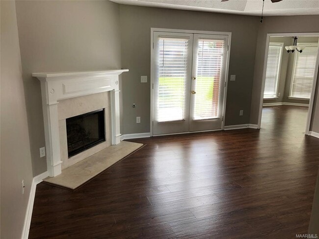 Photo - 115 Melvina Pl