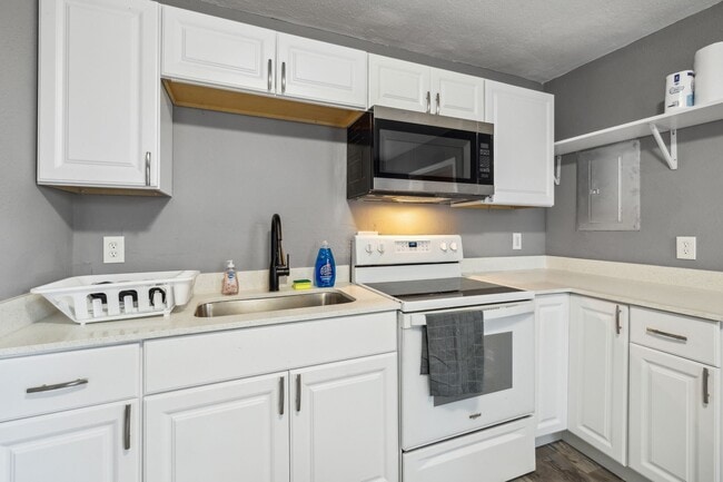 Photo - 1271 Hart St