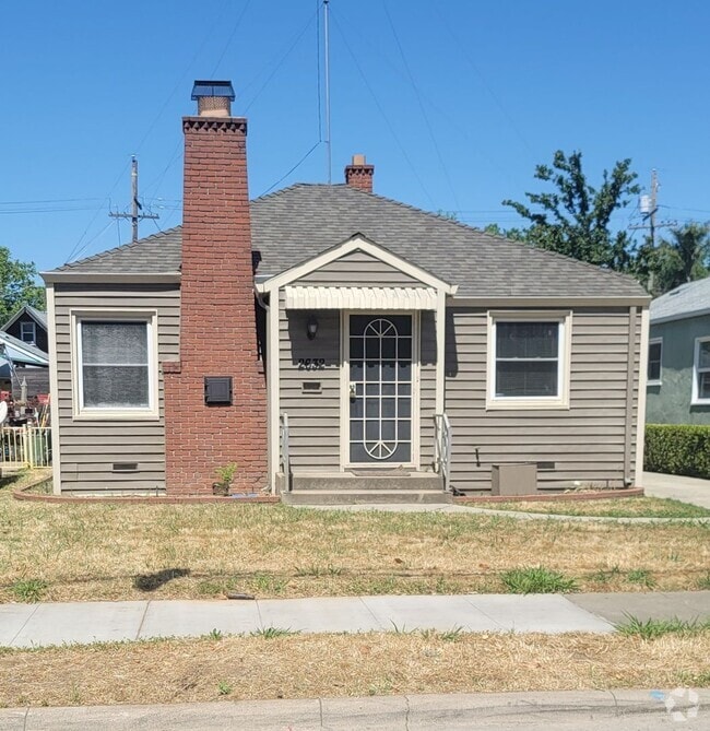 Building Photo - House for Rent!