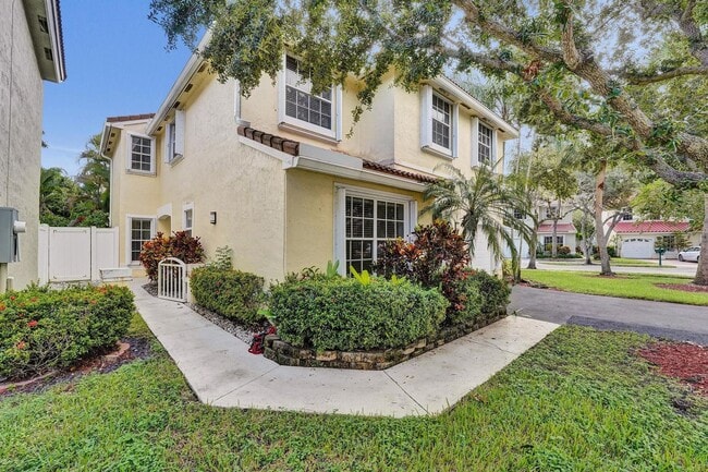 949 Jade Ct