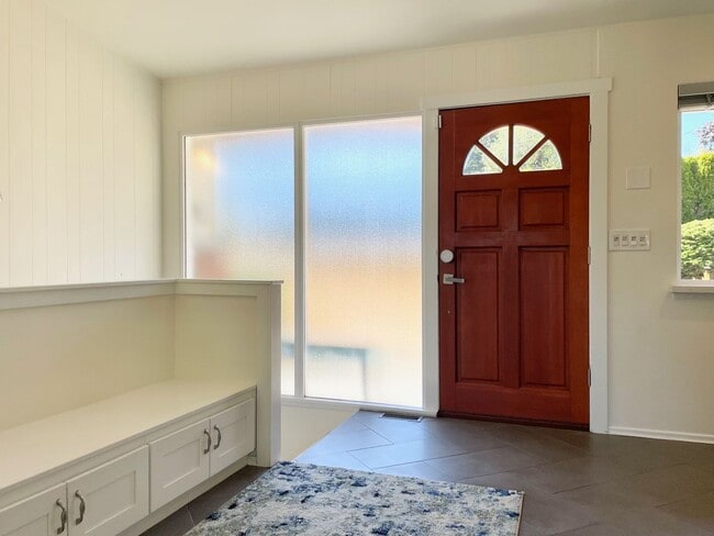 Photo - Beautifully Remodeled 5 Bed 2.75 Bath Home in Eastgate