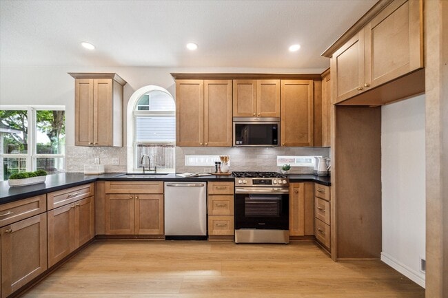 Photo - 6806 Flowermound Dr