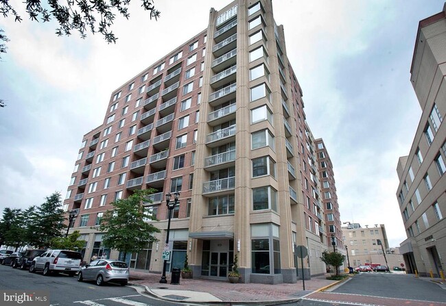 Photo - 1020 N Highland St Apartamento Unidad 223