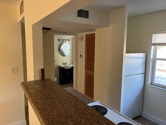 Photo - Baywalk Apartments