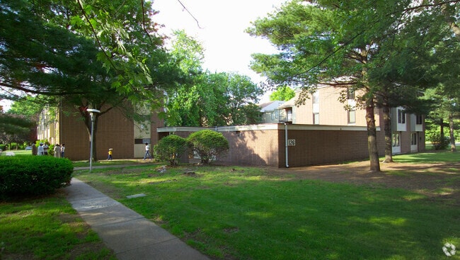 Building Photo - 140 Silver Ln Rental