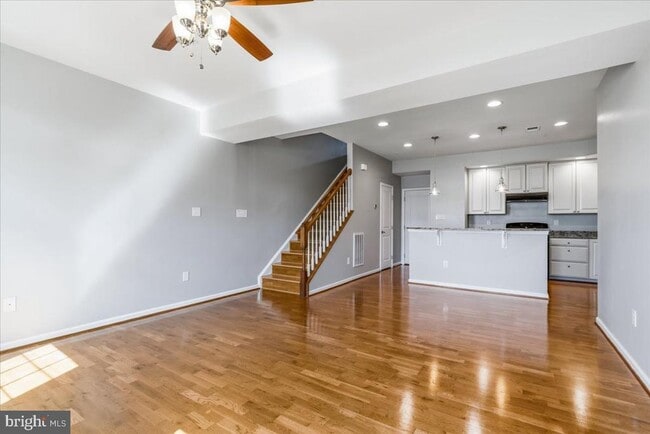 Photo - 304 Mill Pond Rd